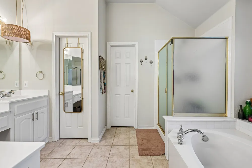 204 Sherwood Drive Murphy, TX 75094