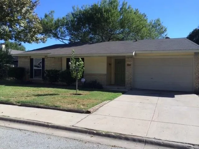 5312 Queens Court Lake Dallas, TX 75065
