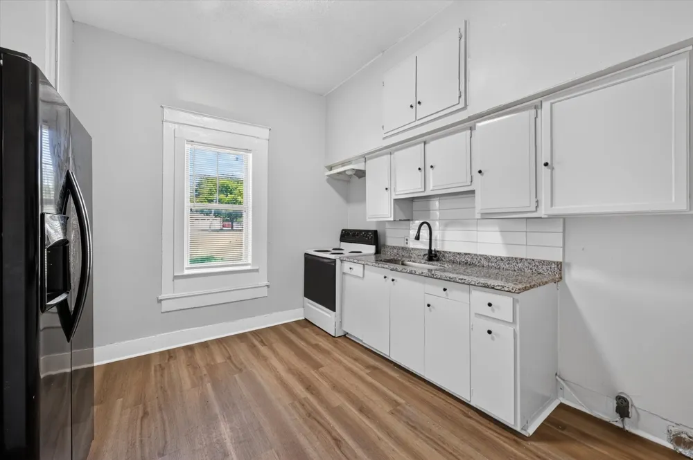 419 Grand Avenue #B Sherman, TX 75090
