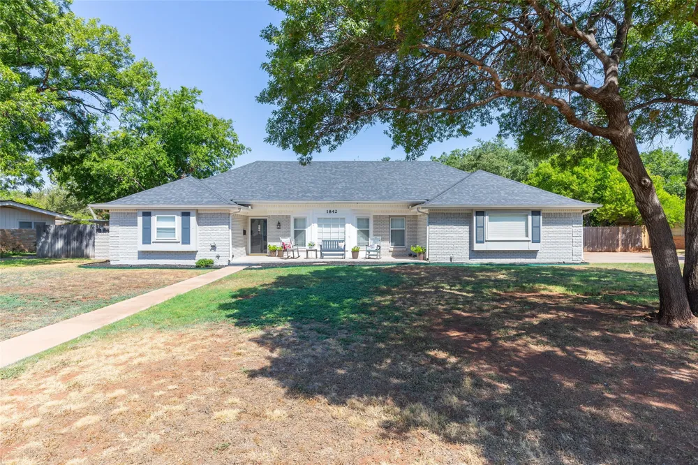 1842 Elmwood Drive Abilene, TX 79605