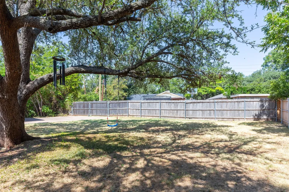 1842 Elmwood Drive Abilene, TX 79605