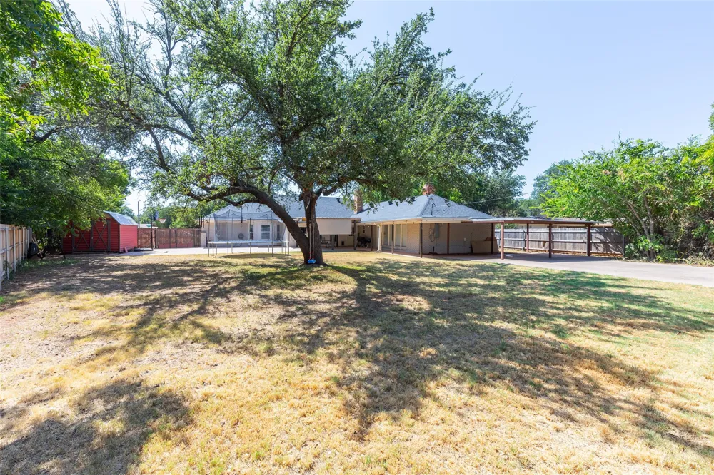 1842 Elmwood Drive Abilene, TX 79605