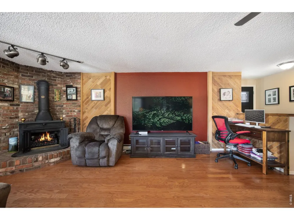 318 22nd Street SE Loveland, CO 80537