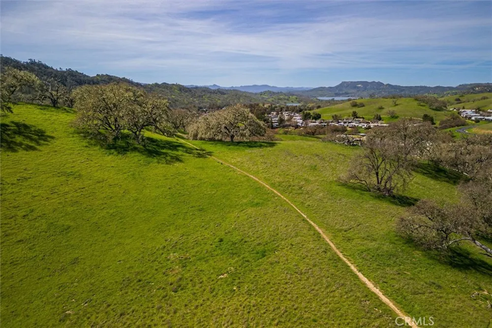 4440 Moccasin Paso Robles, CA 93446