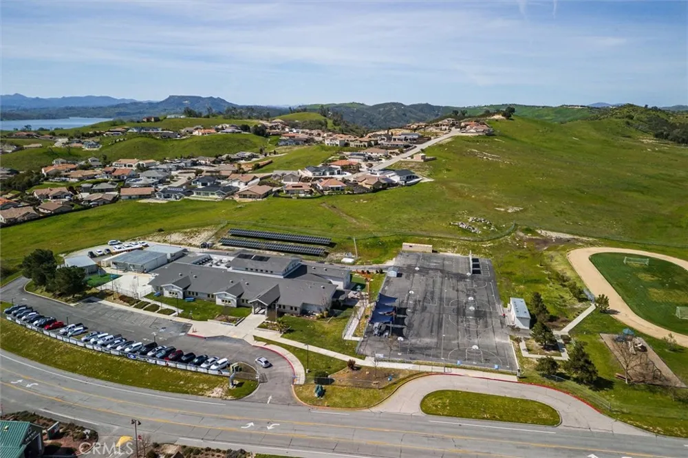 4440 Moccasin Paso Robles, CA 93446