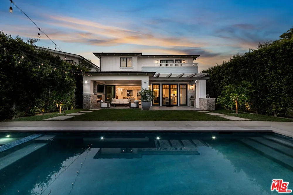 1826 9th Street Manhattan Beach, CA 90266
