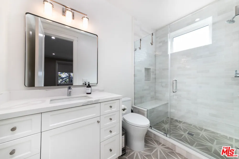 1826 9th Street Manhattan Beach, CA 90266