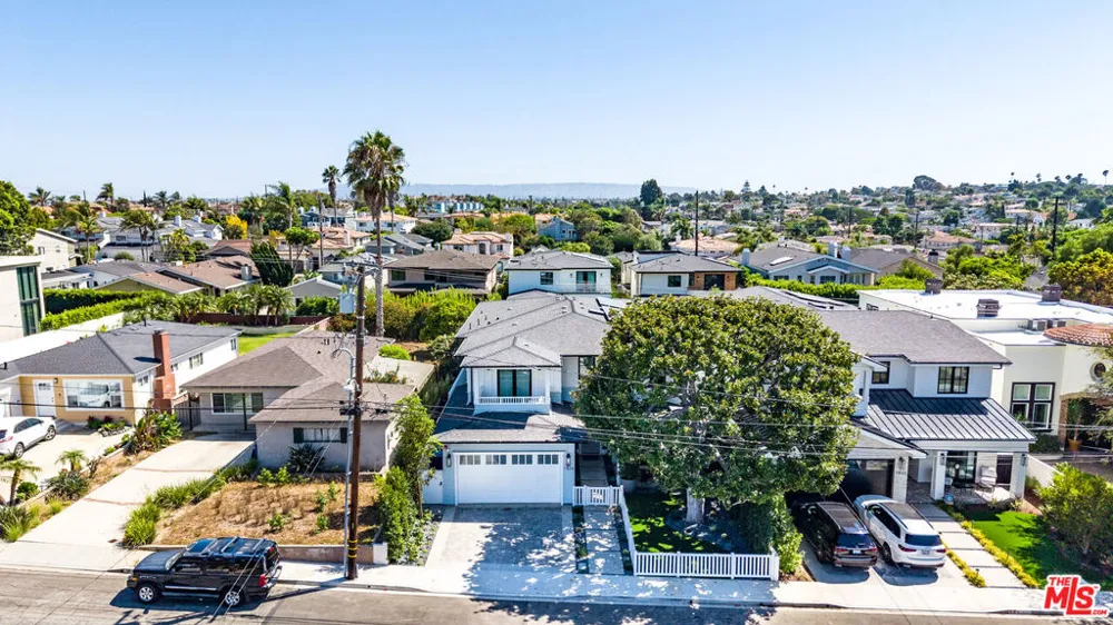 1826 9th Street Manhattan Beach, CA 90266