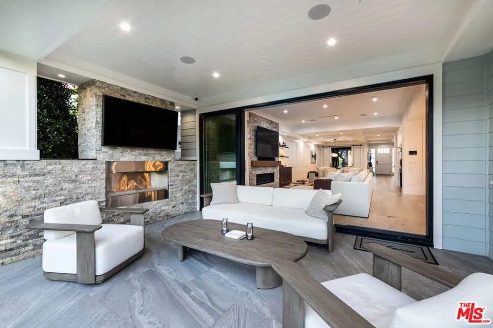 1826 9th Street Manhattan Beach, CA 90266