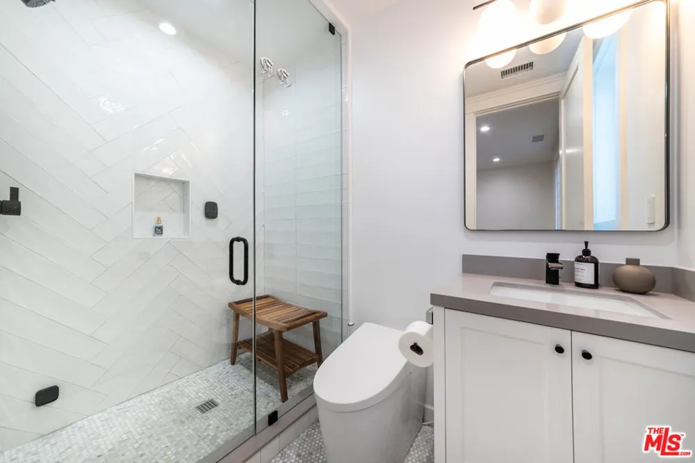 1826 9th Street Manhattan Beach, CA 90266