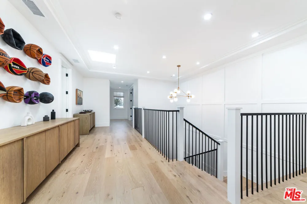 1826 9th Street Manhattan Beach, CA 90266