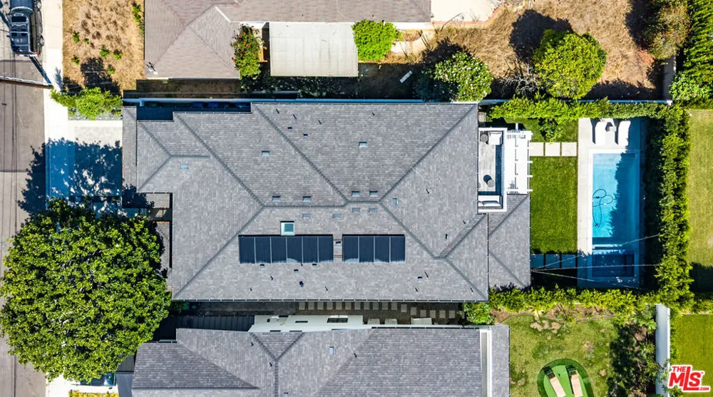 1826 9th Street Manhattan Beach, CA 90266