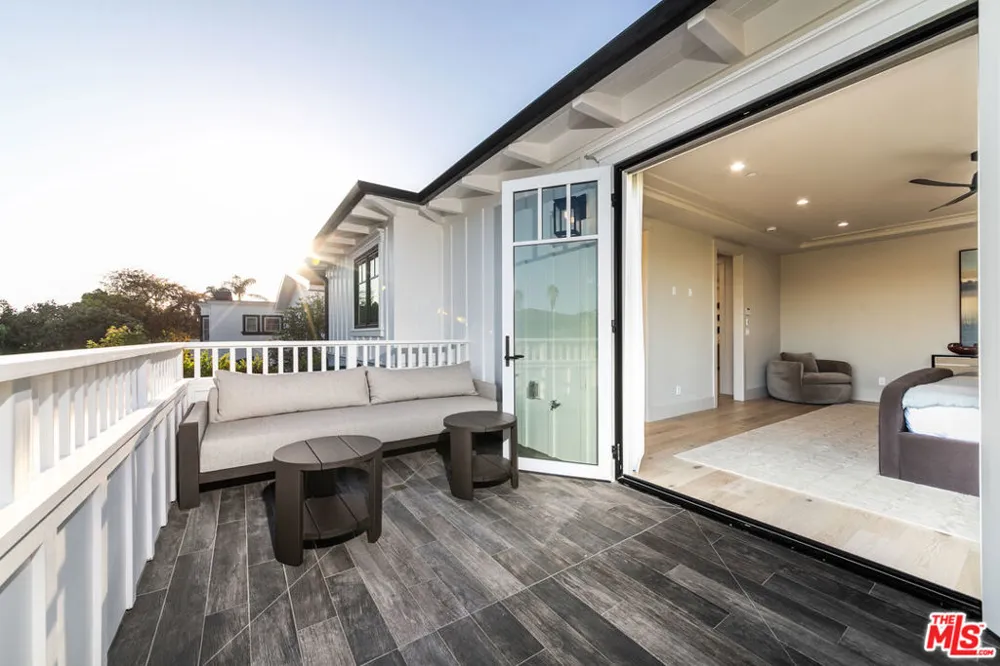 1826 9th Street Manhattan Beach, CA 90266