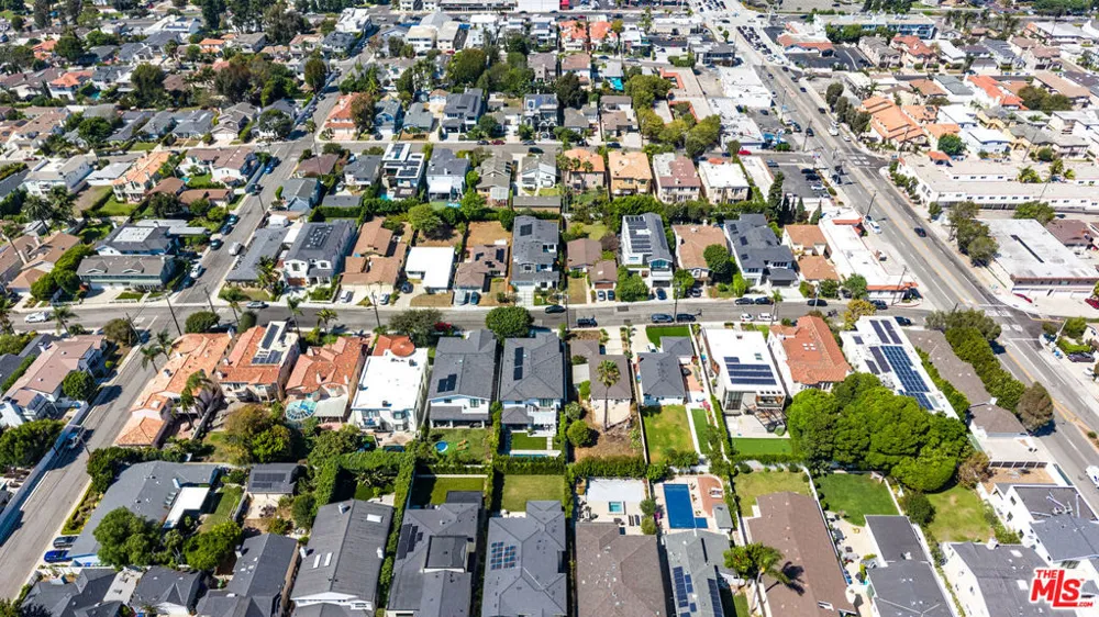 1826 9th Street Manhattan Beach, CA 90266