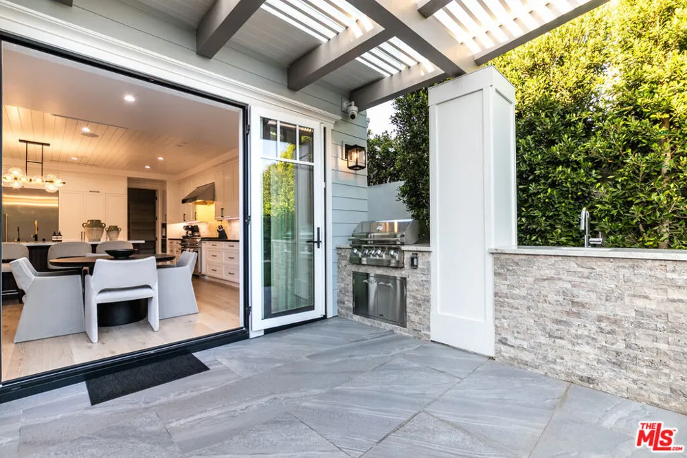1826 9th Street Manhattan Beach, CA 90266
