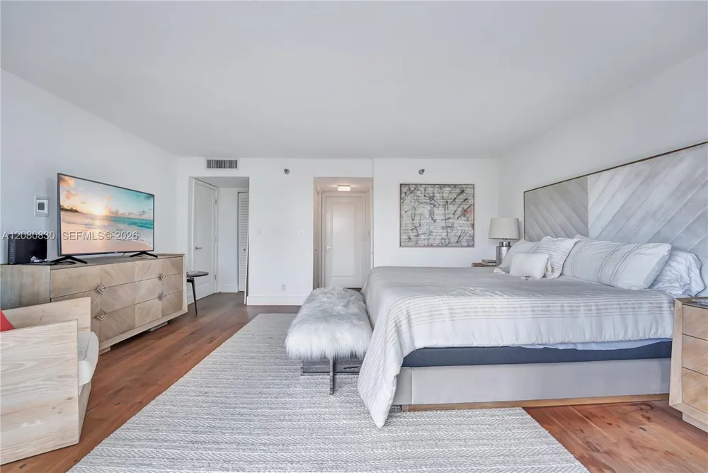 2025 Brickell Ave #706 Miami, FL 33129