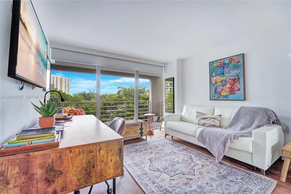 2025 Brickell Ave #706 Miami, FL 33129