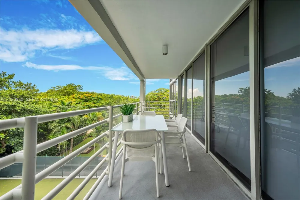 2025 Brickell Ave #706 Miami, FL 33129