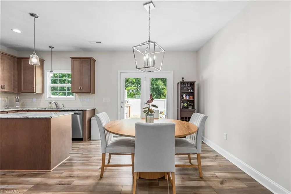 3538 River Farm Drive Kernersville, NC 27284