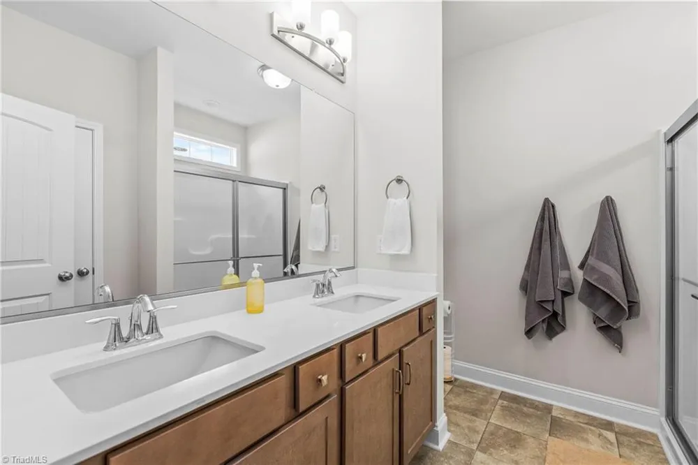 3538 River Farm Drive Kernersville, NC 27284