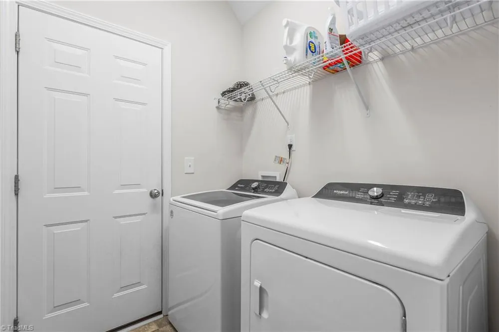 3538 River Farm Drive Kernersville, NC 27284