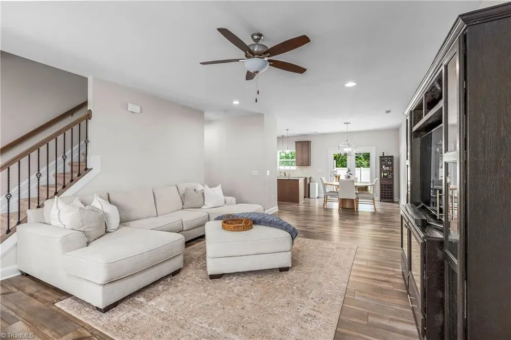 3538 River Farm Drive Kernersville, NC 27284