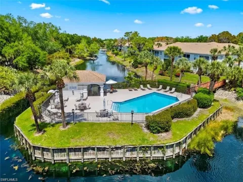 6812 Satinleaf Road S #202