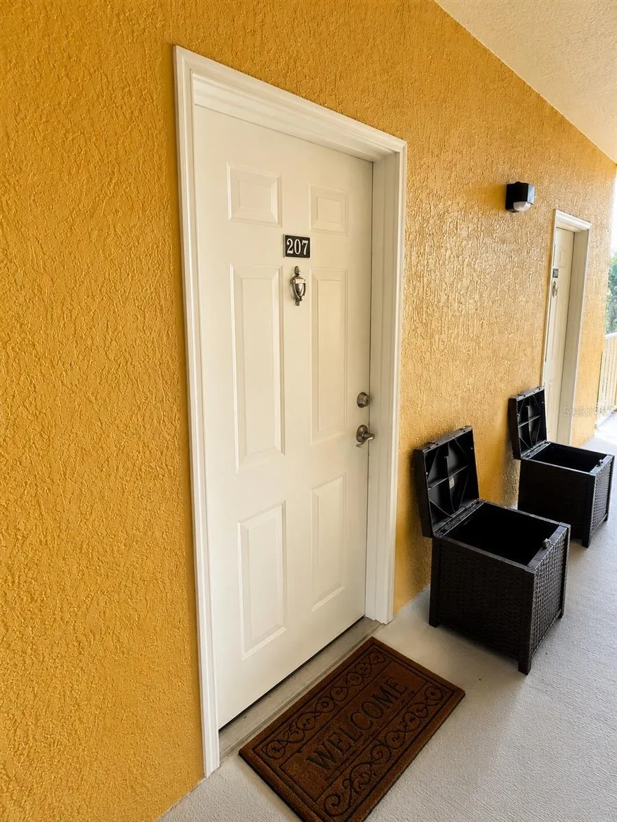 8848 VILLA VIEW CIRCLE #207 Orlando, FL 32821