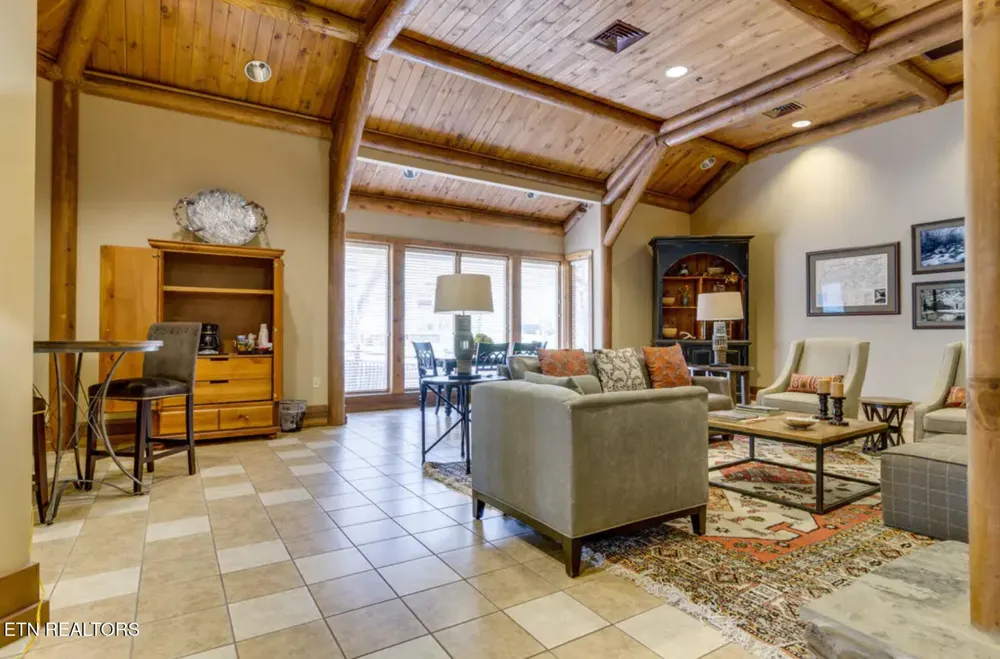 215 Woliss Lane #303 Gatlinburg, TN 37738