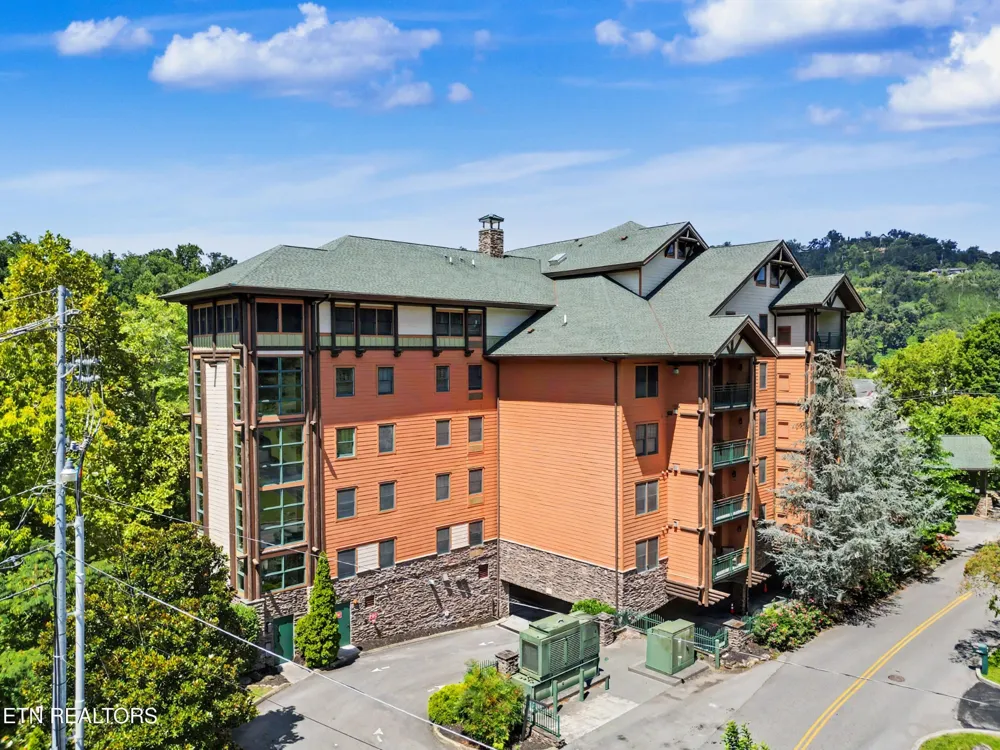 215 Woliss Lane #303 Gatlinburg, TN 37738