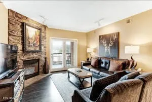 215 Woliss Lane #303 Gatlinburg, TN 37738