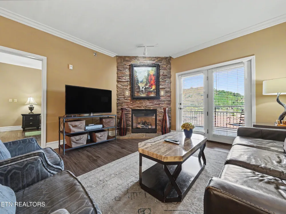 215 Woliss Lane #303 Gatlinburg, TN 37738