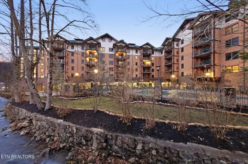215 Woliss Lane #303 Gatlinburg, TN 37738