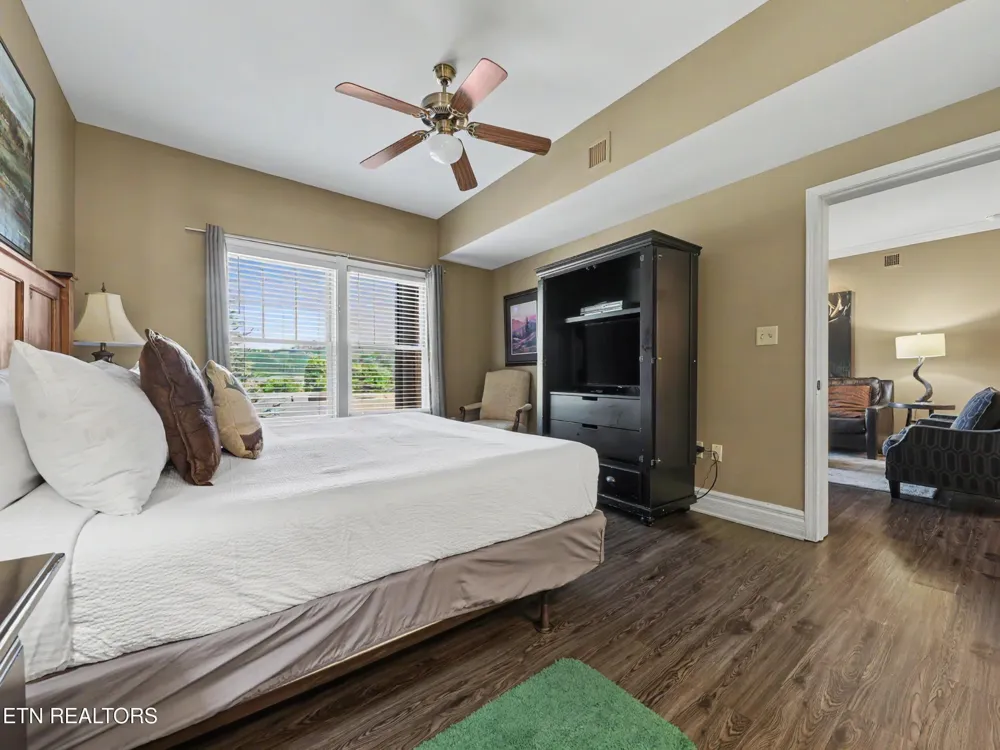 215 Woliss Lane #303 Gatlinburg, TN 37738