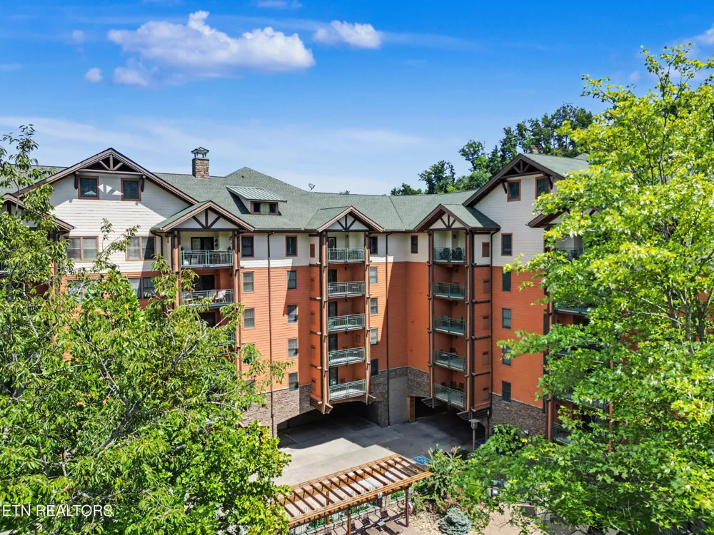 215 Woliss Lane #303 Gatlinburg, TN 37738