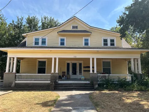 715 W hickory Street #A2
