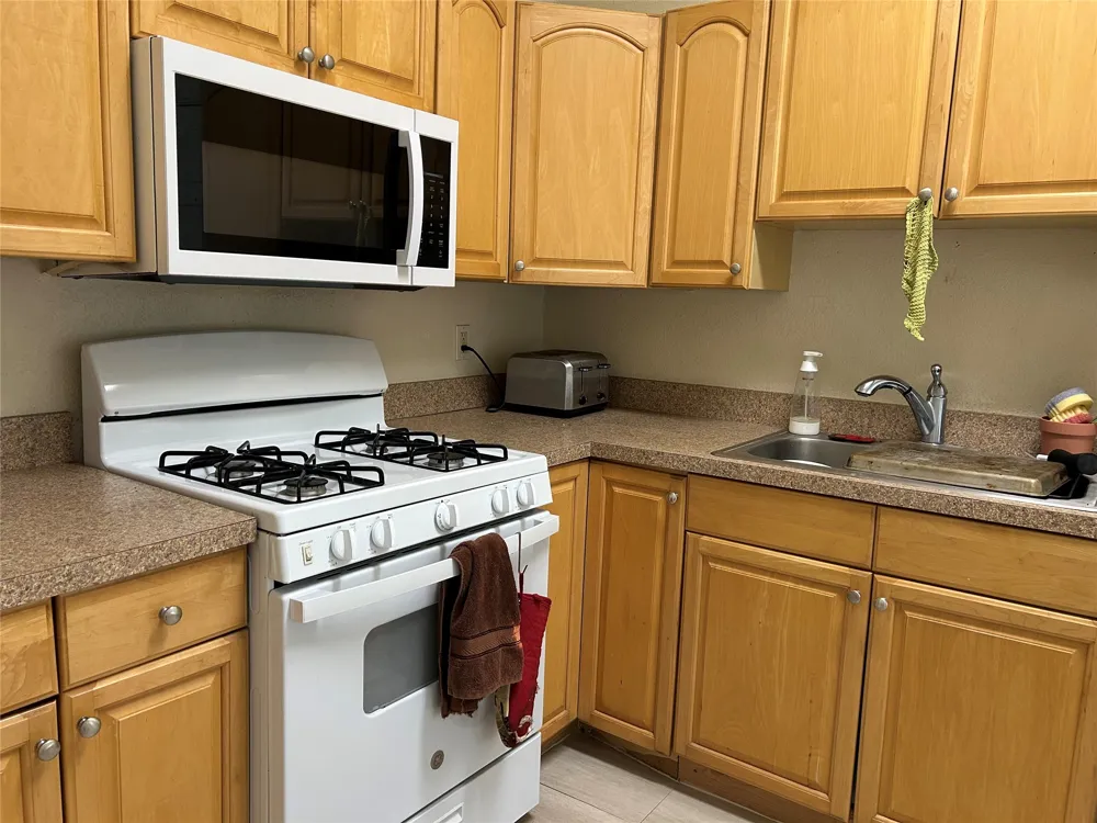715 W hickory Street #A2 Denton, TX 76201