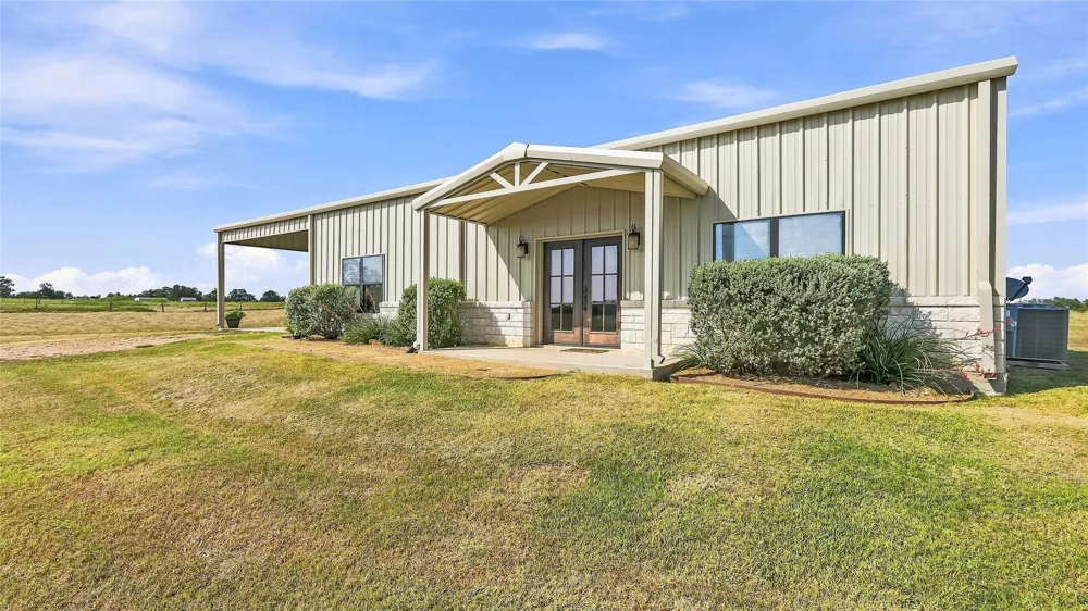 7220 Goehring Road Ledbetter, TX 78946