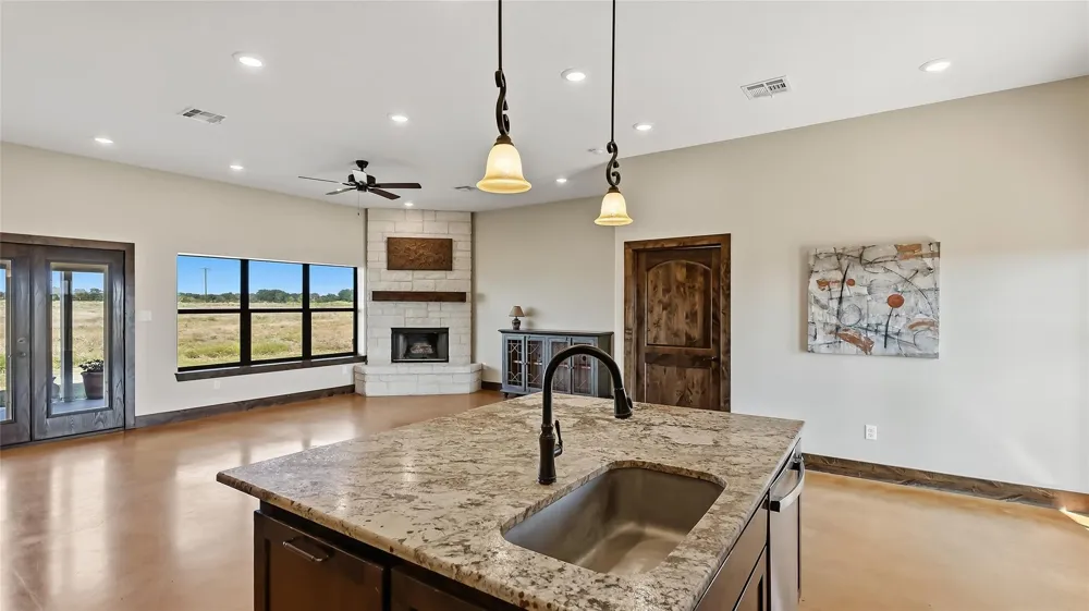 7220 Goehring Road Ledbetter, TX 78946