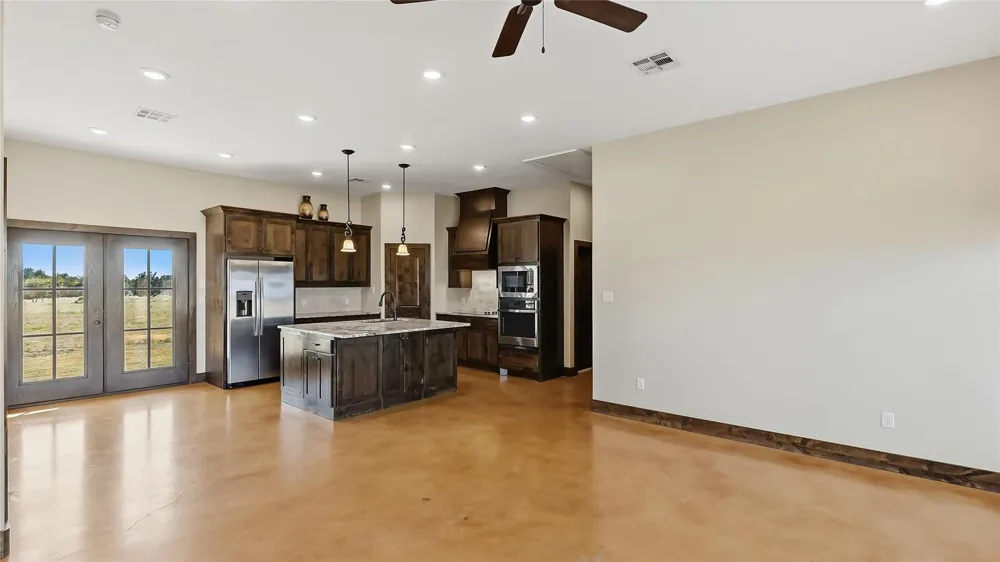 7220 Goehring Road Ledbetter, TX 78946