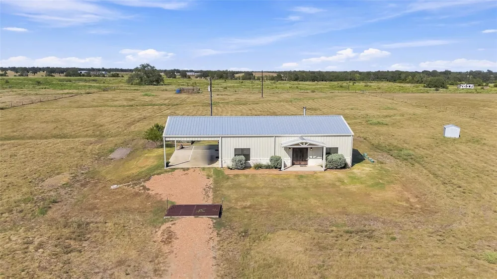 7220 Goehring Road Ledbetter, TX 78946
