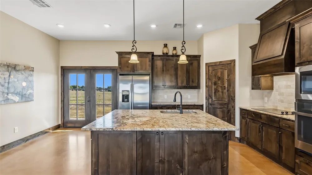 7220 Goehring Road Ledbetter, TX 78946
