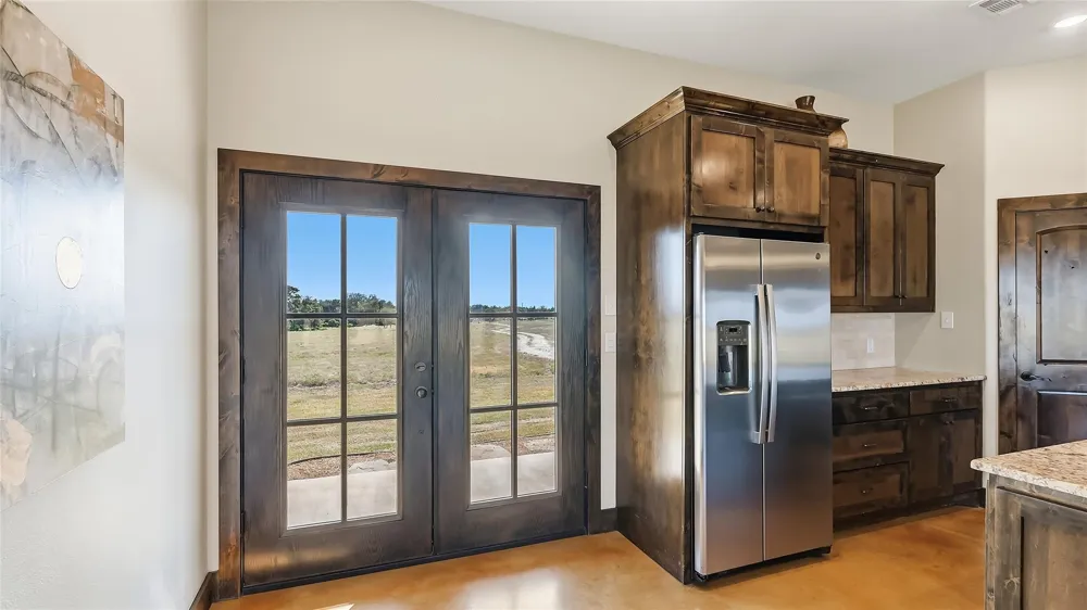 7220 Goehring Road Ledbetter, TX 78946