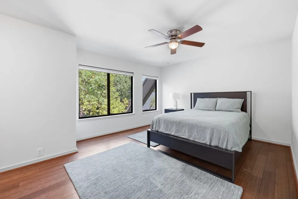 119 Litchfield Lane Houston, TX 77024