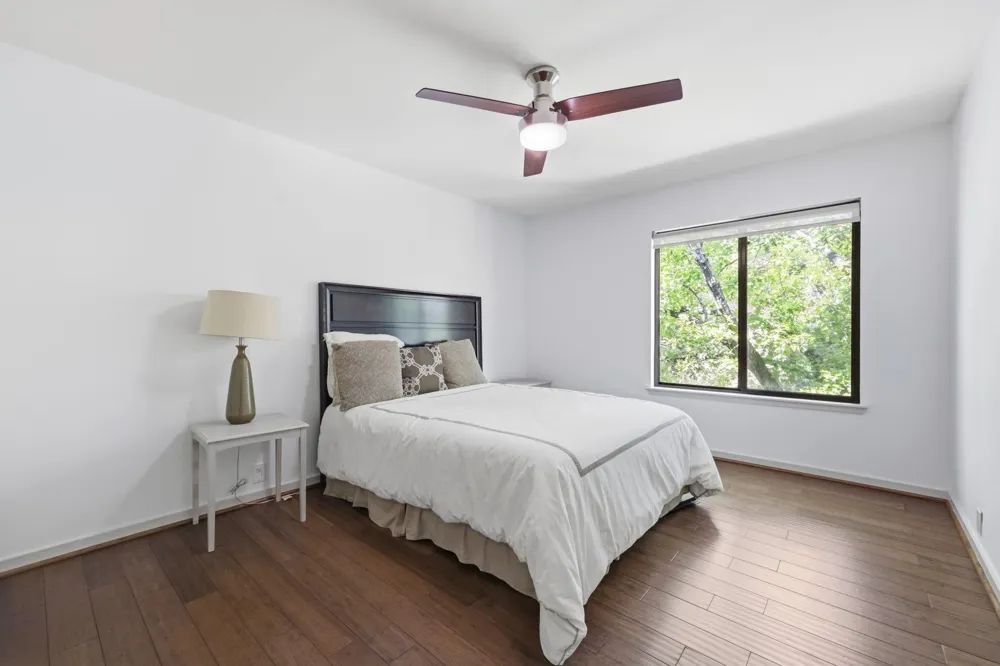 119 Litchfield Lane Houston, TX 77024