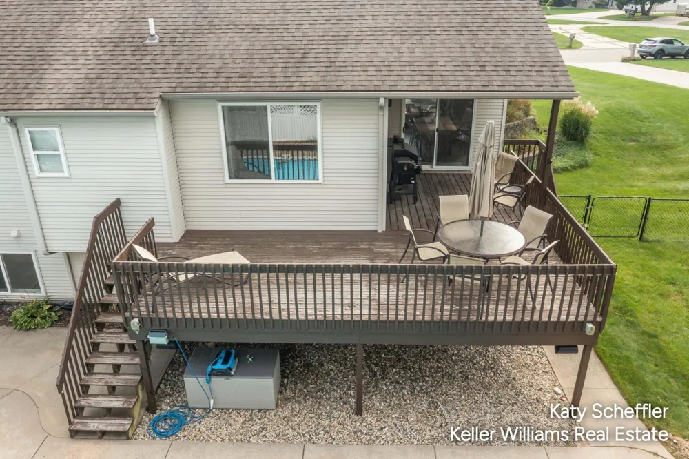 2551 Cedar Lake Drive Jenison, MI 49428