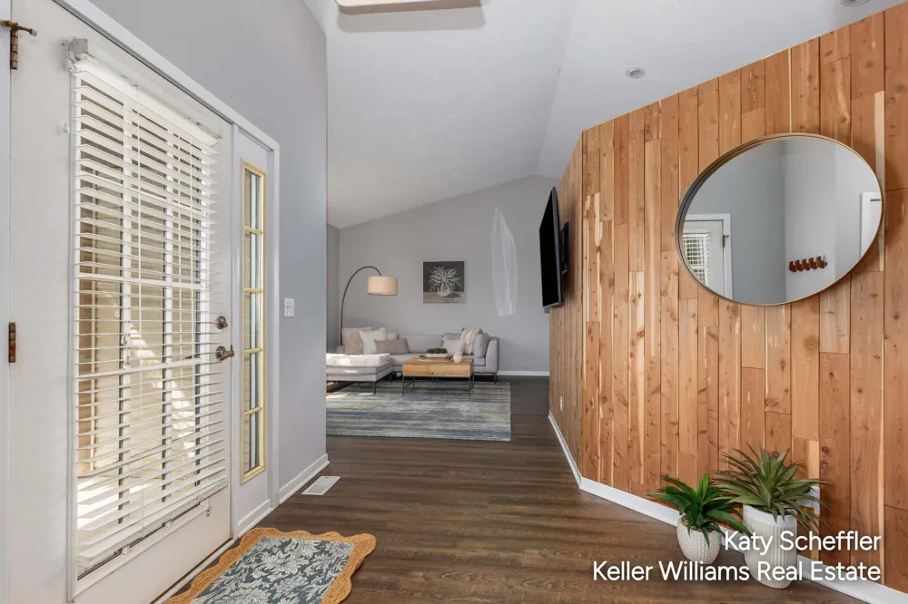 2551 Cedar Lake Drive Jenison, MI 49428