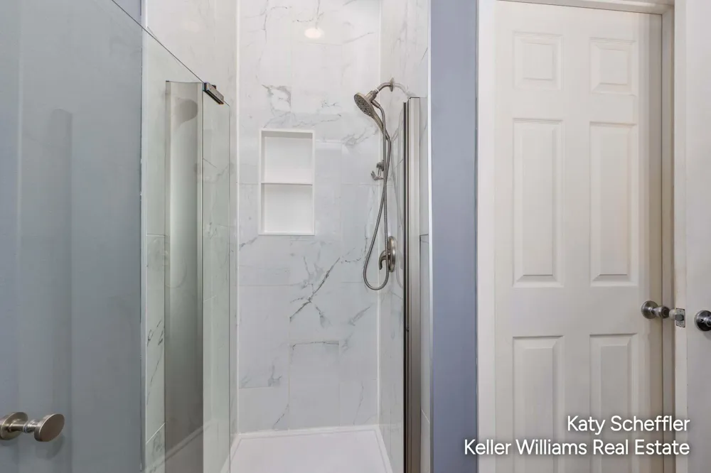 2551 Cedar Lake Drive Jenison, MI 49428