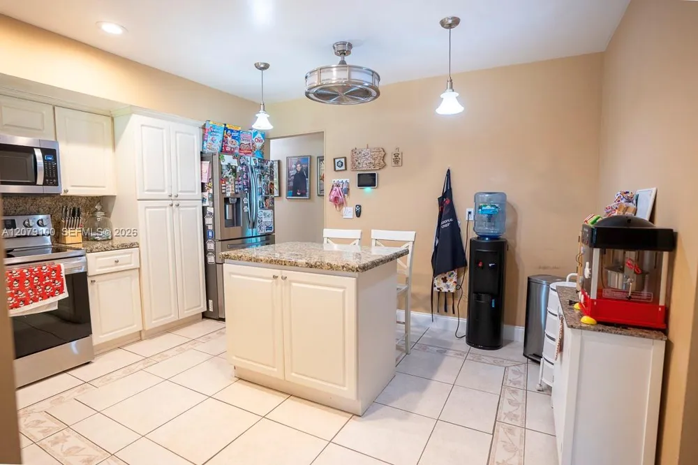 4301 Adams St Hollywood, FL 33021