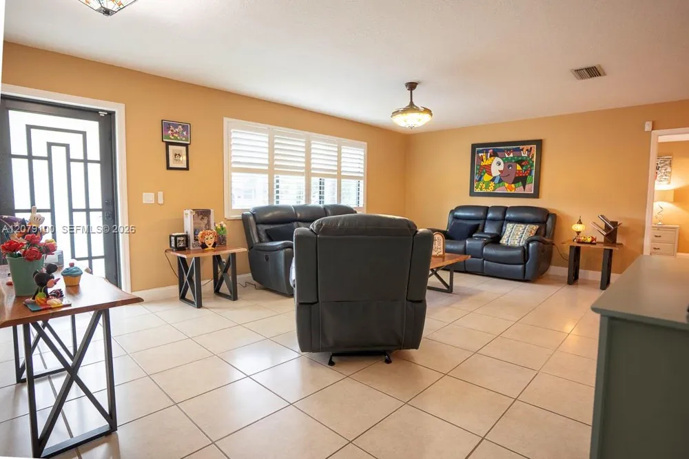 4301 Adams St Hollywood, FL 33021